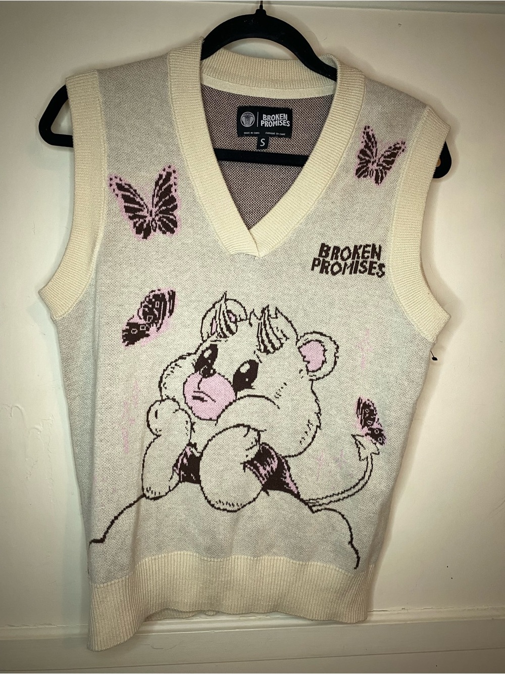 Broken Promises Cream & Pink Sleeveless Knit Vest - Cute Cartoon Motif